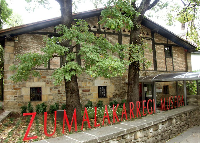 Facha del Museo Zumalakarregi