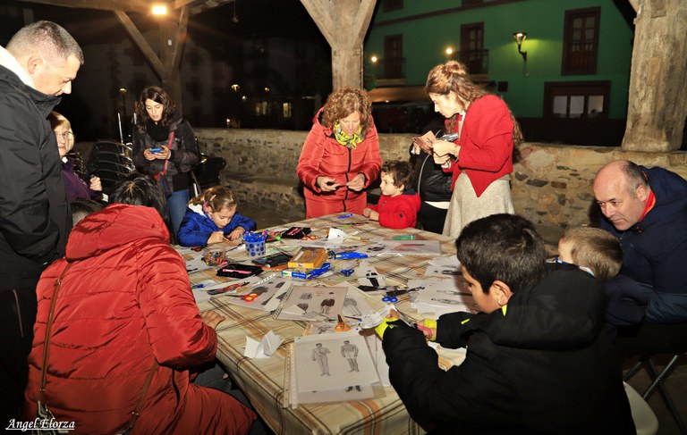 Taller en el pórtico de la Iglesia