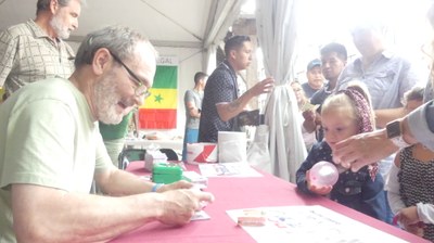 GKEko Tomas ticketak saltzen